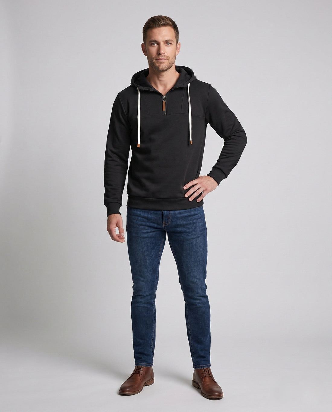 Herren Halbzip-Kapuzenpullover mit Kontrastkordeln und strukturierter Brustnaht Echo Archiv