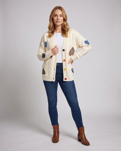 Damen Oversize Strickcardigan mit Herz-Applikationen Echo Archiv