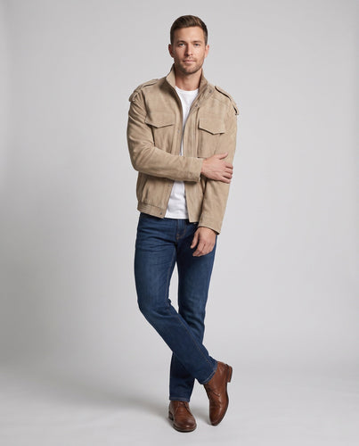 Herren Veloursleder-Blouson im Aviator‑Stil mit Schulterklappen und aufgesetzten Brusttaschen Echoarchiv