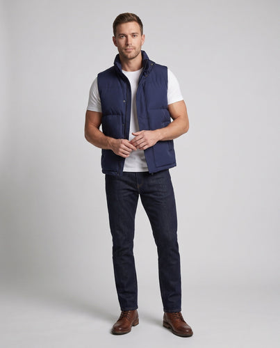 Herren Isolierte Steppweste im Urban-Layering-Stil mit hohem Stehkragen und Zwei-Wege-Reißverschluss Echoarchiv