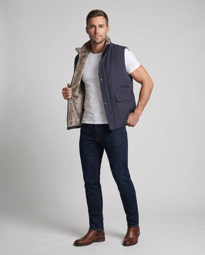 Herren Thermo-Steppweste mit Teddyfutter, winddichter Softshell‑Außenlage und Multifunktionstaschen Echoarchiv