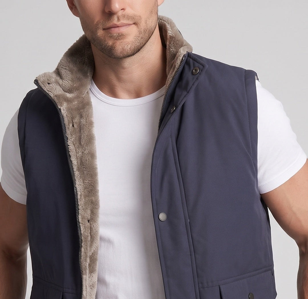 Herren Thermo-Steppweste mit Teddyfutter, winddichter Softshell‑Außenlage und Multifunktionstaschen Echoarchiv