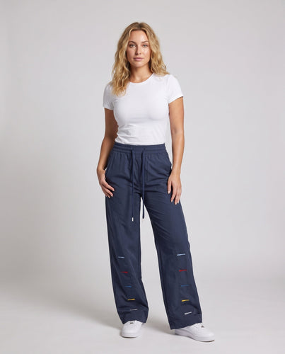 Damen Bequeme und stylische Freizeit-Hose Echo Archiv