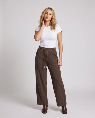 Damen Elegante und weite Freizeithose Echo Archiv