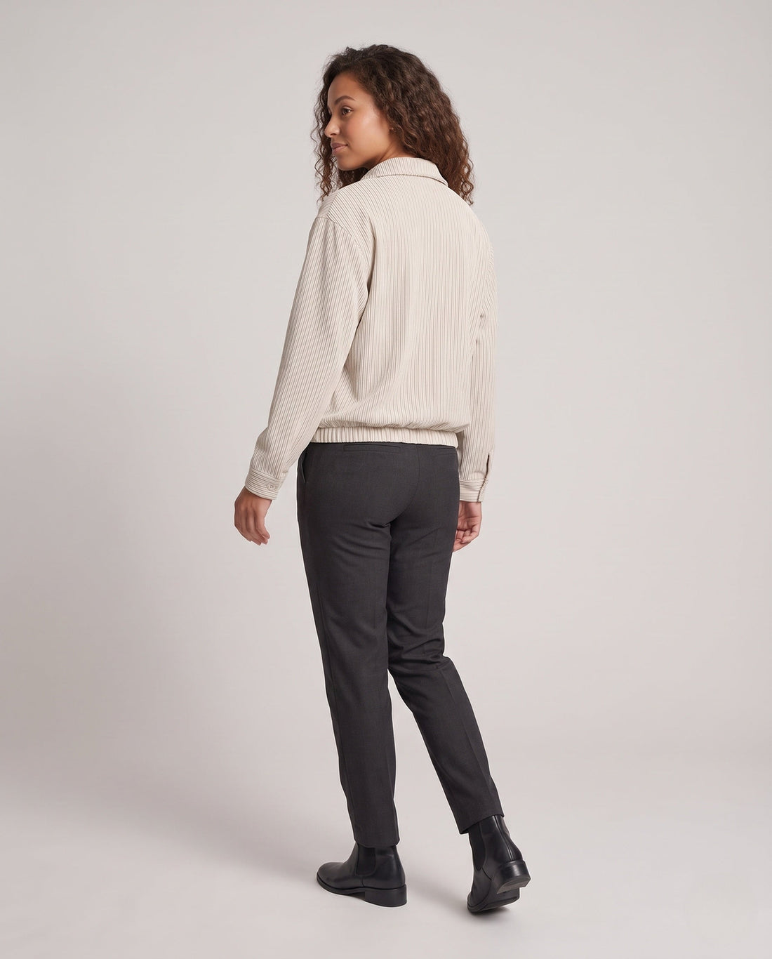 Product 11002327302490 - back_view