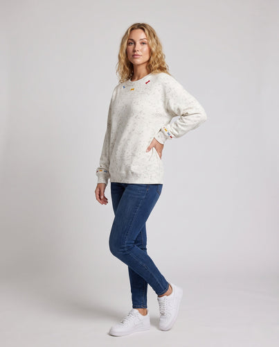 Damen Lässiges und modernes Sweatshirt mit bunten Akzenten Echo Archiv