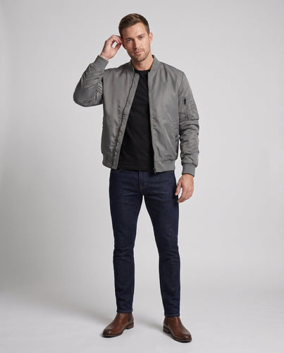 Herren leichter Nylon-Bomber mit Utility-Ärmeltasche, windabweisender Shell und elastischen Bündchen Echoarchiv