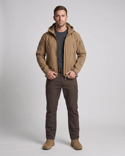 Herren technische Softshell-Fieldjacke mit Kapuze, Mehrfach-Taschen und Ärmel-Utilitytasche Echoarchiv