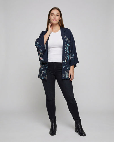 Damen nan leichte Kimono-Jacke mit floralem Allover-Druck, offener Vorderseite und weitem 3/4-Ärmel Echo Archiv