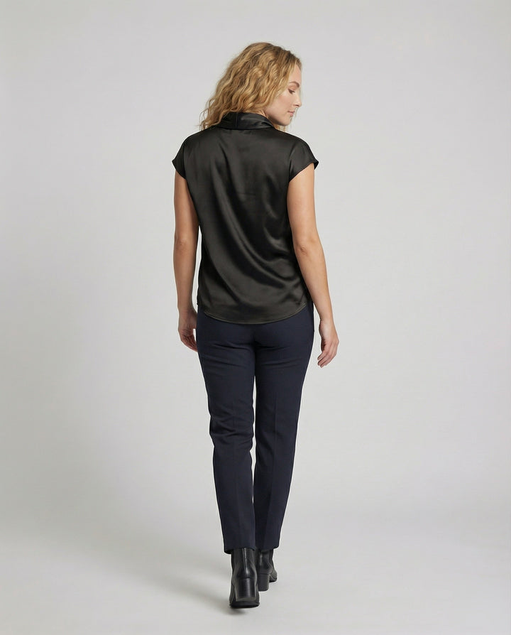 Product 15579306393930 - back_view