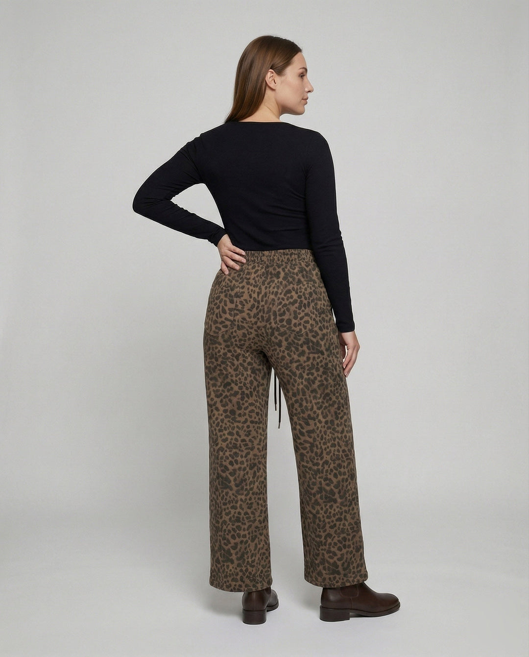 Product 15583592841546 - back_view