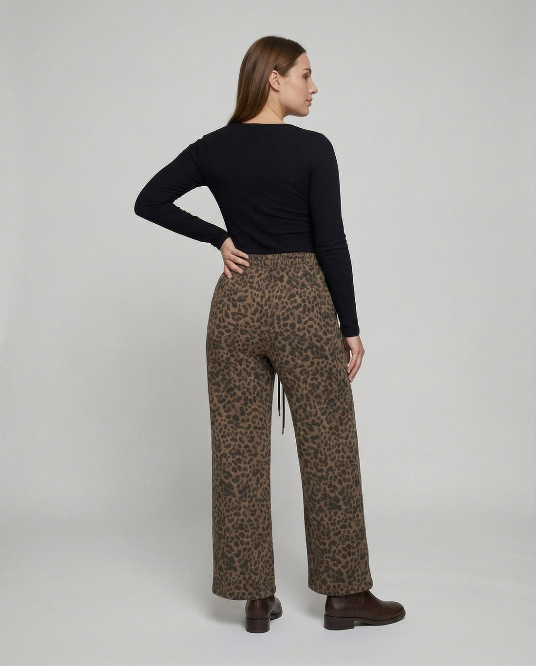 Product 15583592841546 - back_view