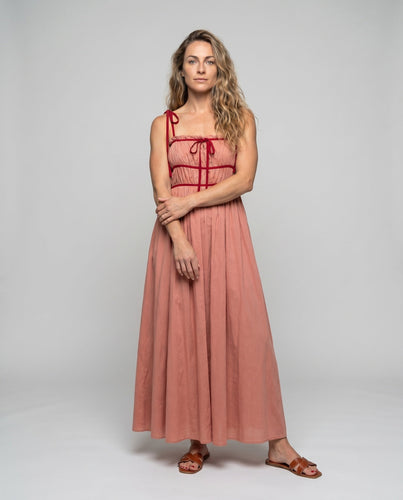 Damen Maxikleid mit verstellbaren Trägern und verspieltem Kordelzug