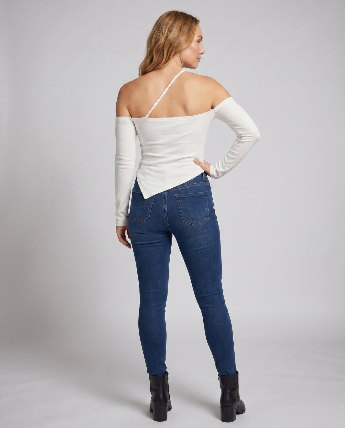 Product 15606958555466 - back_view