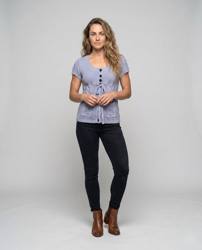 Damen Strickbluse mit Rüschendetails und tailliertem Schnitt