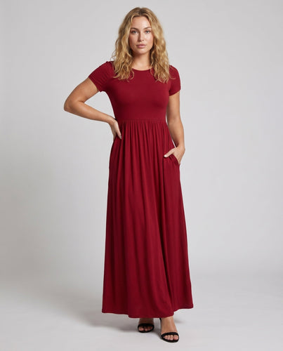 Damen Maxikleid mit elegantem Schnitt und praktischen Taschen Echoarchiv