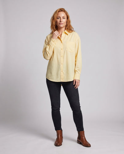Damen Oversized Bluse mit klassischen Details Echo Archiv