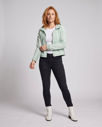 Damen leichte Funktionsjacke mit verstaubarem Kapuzendesign Echo Archiv