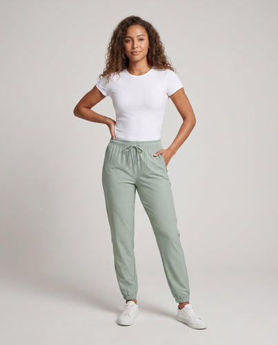 Damen leichte Sporthose mit elastischem Bund und praktischen Seitentaschen Echo Archiv