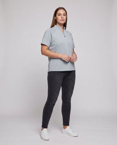 Damen sportliches Kurzarmshirt mit hohem Kragen Echo Archiv