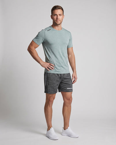 Herren nan sportliches Funktionsset mit atmungsaktivem T-Shirt und elastischen Trainingsshorts Echo Archiv