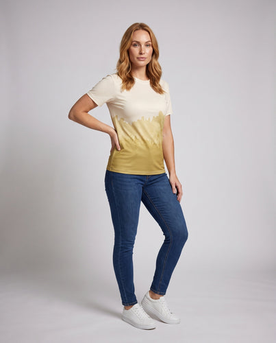 Damen atmungsaktives Grafik-T-Shirt mit modernem Design Echo Archiv