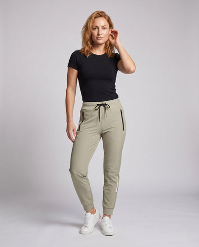 Damen bequeme Performance-Hose mit Stretch und Reißverschlusstaschen Echo Archiv