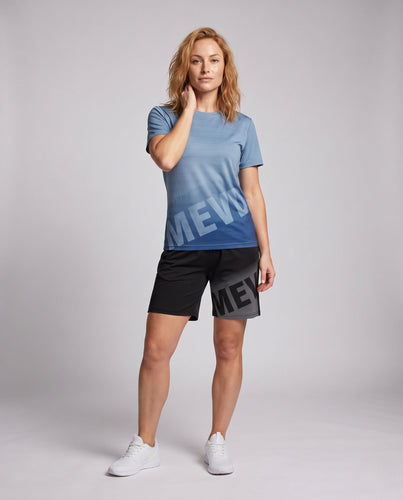 Damen sportliches Set mit T-Shirt und Shorts Echo Archiv