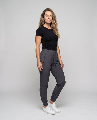 Damen Sportliche Jogginghose mit innovativer Atmungsaktivität Echo Archiv