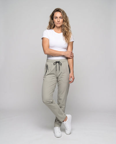 Damen Sportliche Jogginghose mit seitlichem Reißverschluss Echo Archiv