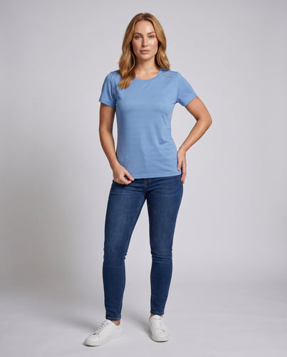 Damen Sportliches Trainings-T-Shirt mit atmungsaktiver Struktur Echo Archiv