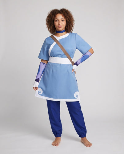 Damen asymmetrisches Crop-Top mit Bindegürtel und kontrastierenden Details Echo Archiv