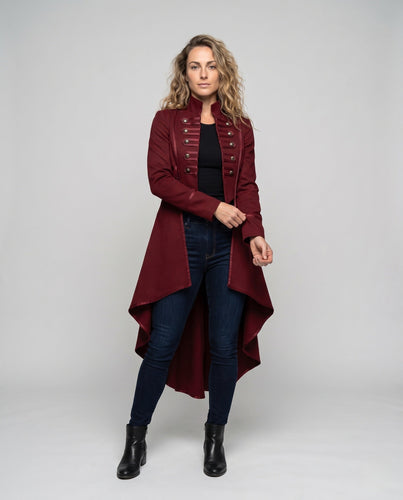 Frauen elegante asymmetrische gepolsterte Jacke mit modischen Knopfdetails Echo Archiv