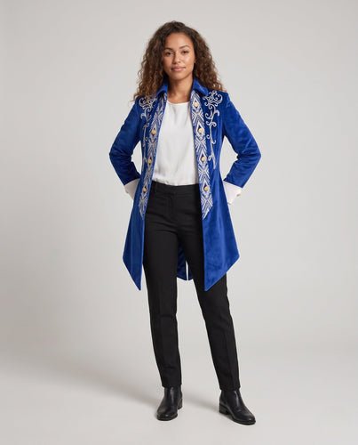 Damen Elegante Festtagsjacke mit kunstvollen Stickereien und detailreicher Knopfleiste Echo Archiv