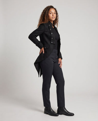 Damen eleganter Frackmantel mit asymmetrischem Saum und kunstvollen Verzierungen – Montévia
