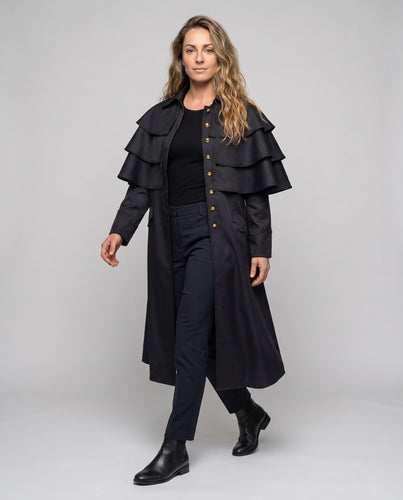 Damen eleganter Kapuzenmantel mit Rüschenelementen – Montévia