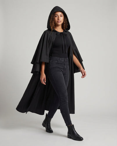 Damen eleganter Kapuzenumhang mit raffinierten Spitzenakzenten Echo Archiv