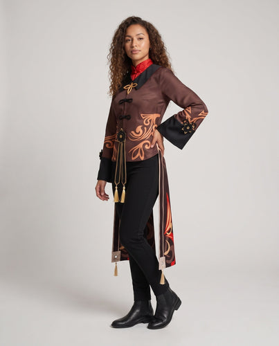 Damen Kostüm-Set mit traditionellem Design und Accessoires Echo Archiv