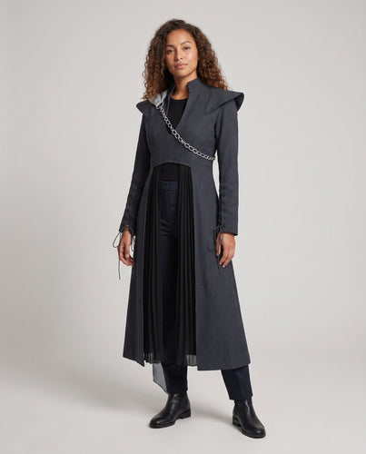 Damen lange Designer-Kleid mit einzigartigem Schnitt Echo Archiv