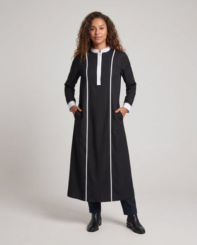 Damen Modischer Midi-Kleid mit charakteristischem Stehkragen und Kontrastdetails Echo Archiv