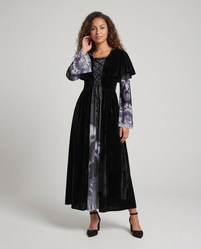 Damen Mystisches Kostümkleid mit Kapuze und weitem Hosenansatz Echo Archiv