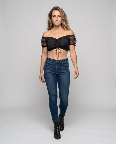 Damen Spitzen-Crop-Top mit Off-Shoulder-Design – Avérine