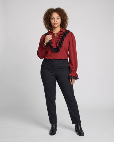 Damen Elegantes Rüschenshirt mit Spitzenbesatz und Schnürung Echo Archiv