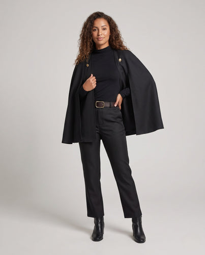 Damen elegantes Cape-Kostümset mit bequemer Unterwäsche und modischen Hosen Echo Archiv