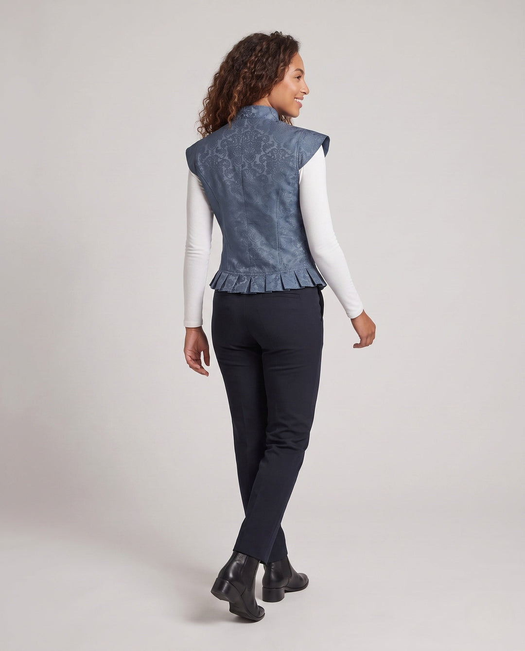 Product 15963935768906 - back_view