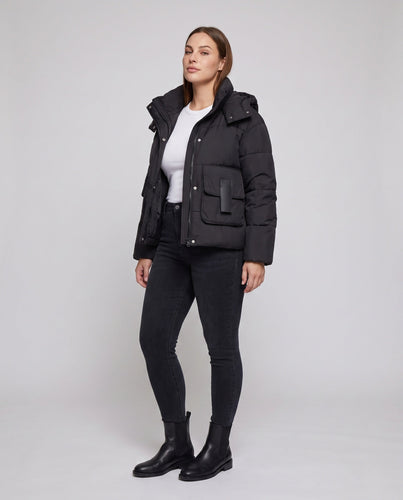 Damen Nan Boxy gepolsterter Alltags-Puffer mit seitlichen Cargo-Flaps und ergonomischem Schulterbesatz