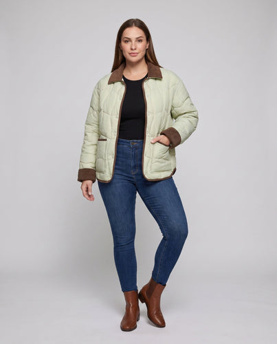 Damen kurze gesteppte Jacke mit Cordkragen, Druckknopfblende und Kontrastpaspelierung