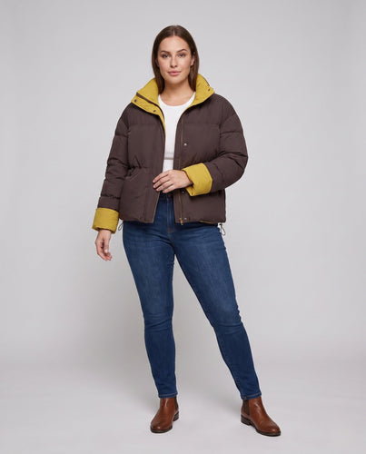 Damen kurze gepolsterte boxy Jacke mit Stehkragen und verdeckter Knopfleiste