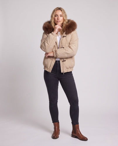 Damen Nan Short Thermojacke mit voluminösem Kunstfellkapuze, Toggle-Verschlüssen und elastischem Saum