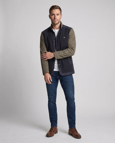 Herren Stehkragen gesteppte Jacke mit Kontrastärmeln aus Mischmaterial – Taviero